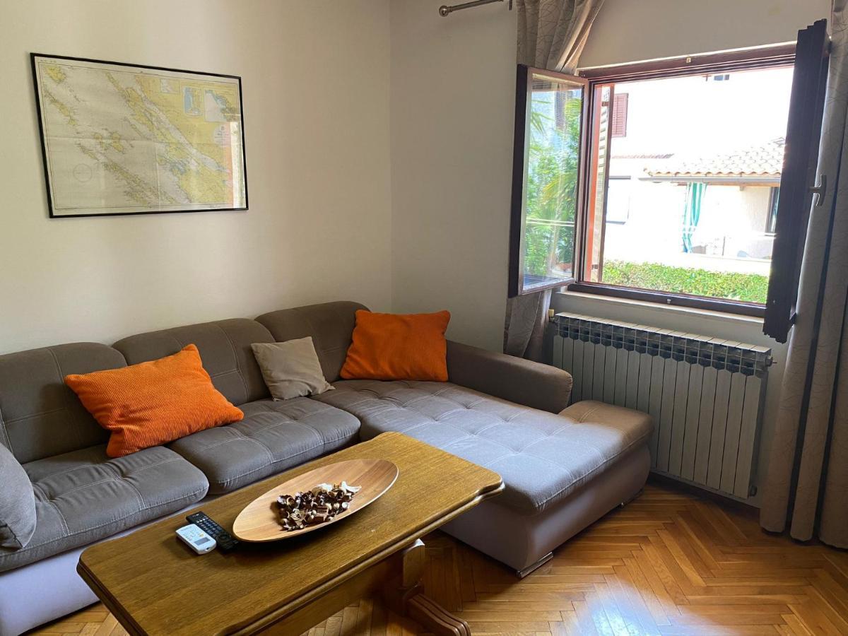 Apartmani Ana Borovac Funtana Ngoại thất bức ảnh